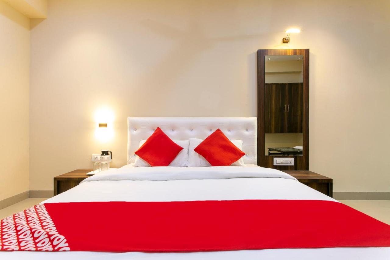 Oyo 62220 Hotel Stay Inn Kalyān Екстериор снимка
